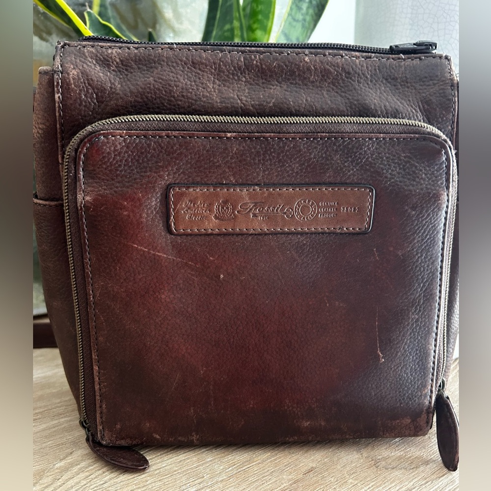 Vintage Fossil 1954 Brown Soft Pebble Leather Everyday Messenger Crossbody Bag - Picture 8 of 13